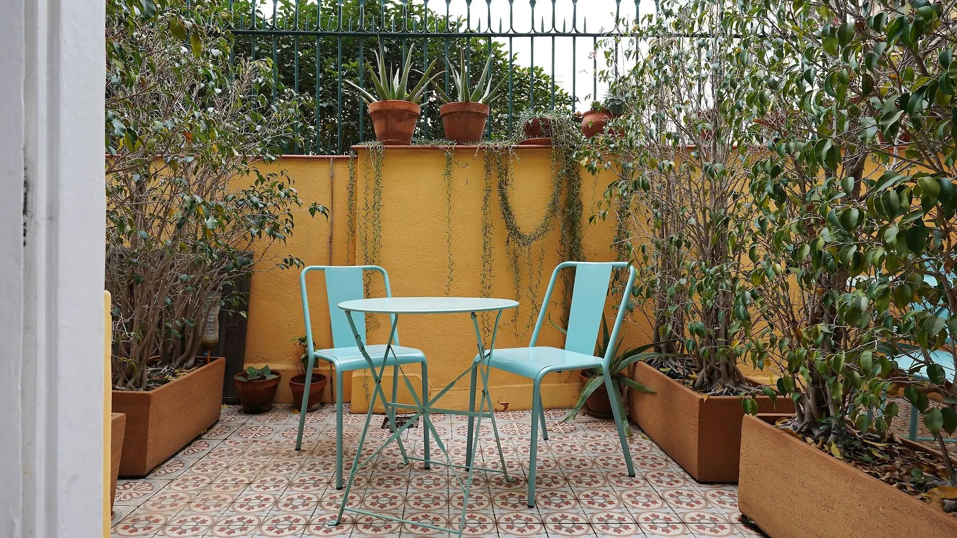 Numa Barcelona Roca Aparthotel 4*,  Spanyolország