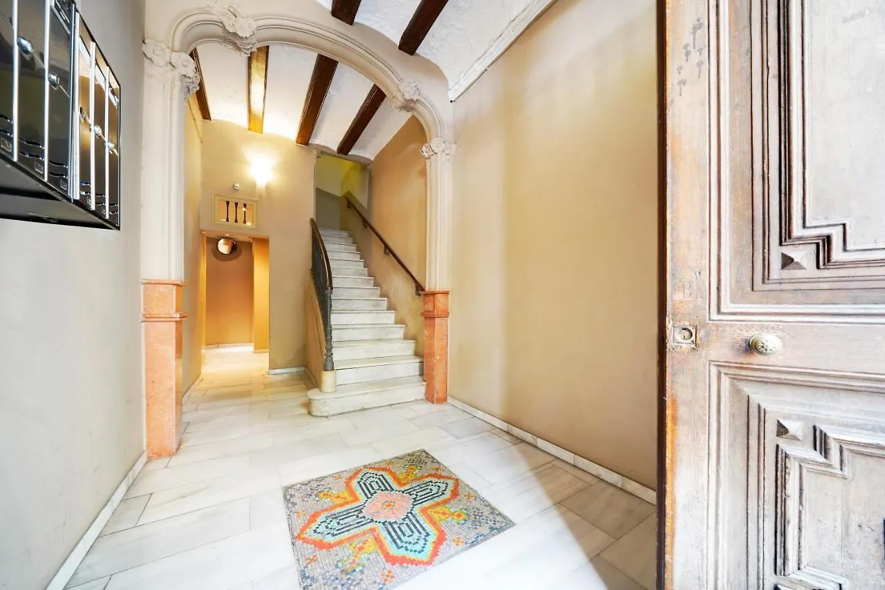 Numa Barcelona Roca Apart otel