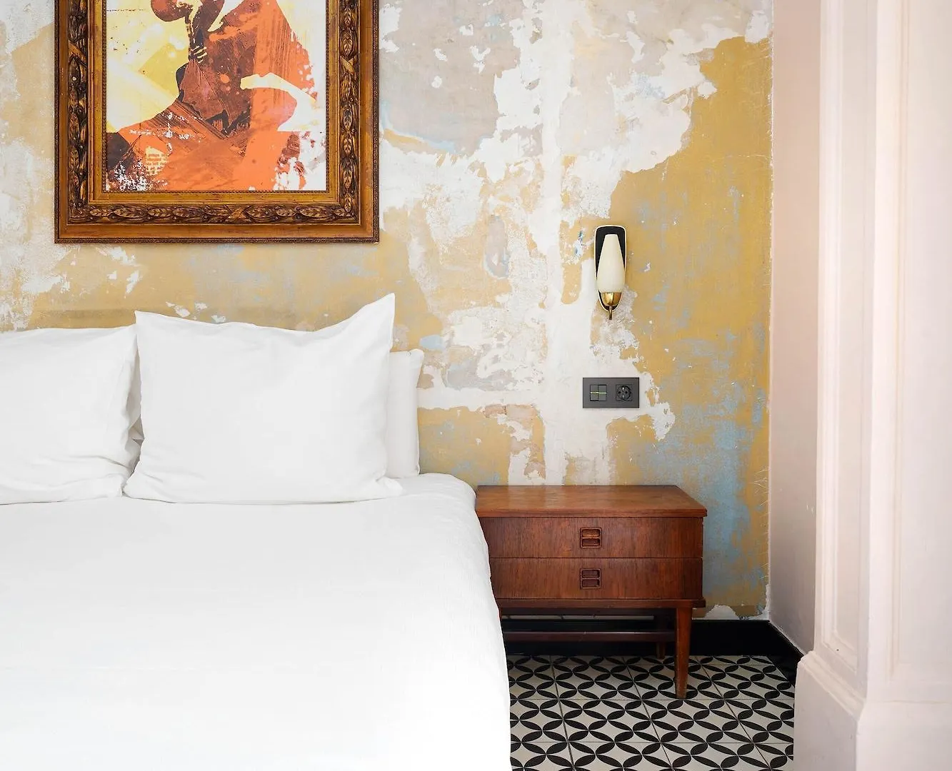 Numa Barcelona Roca Aparthotel