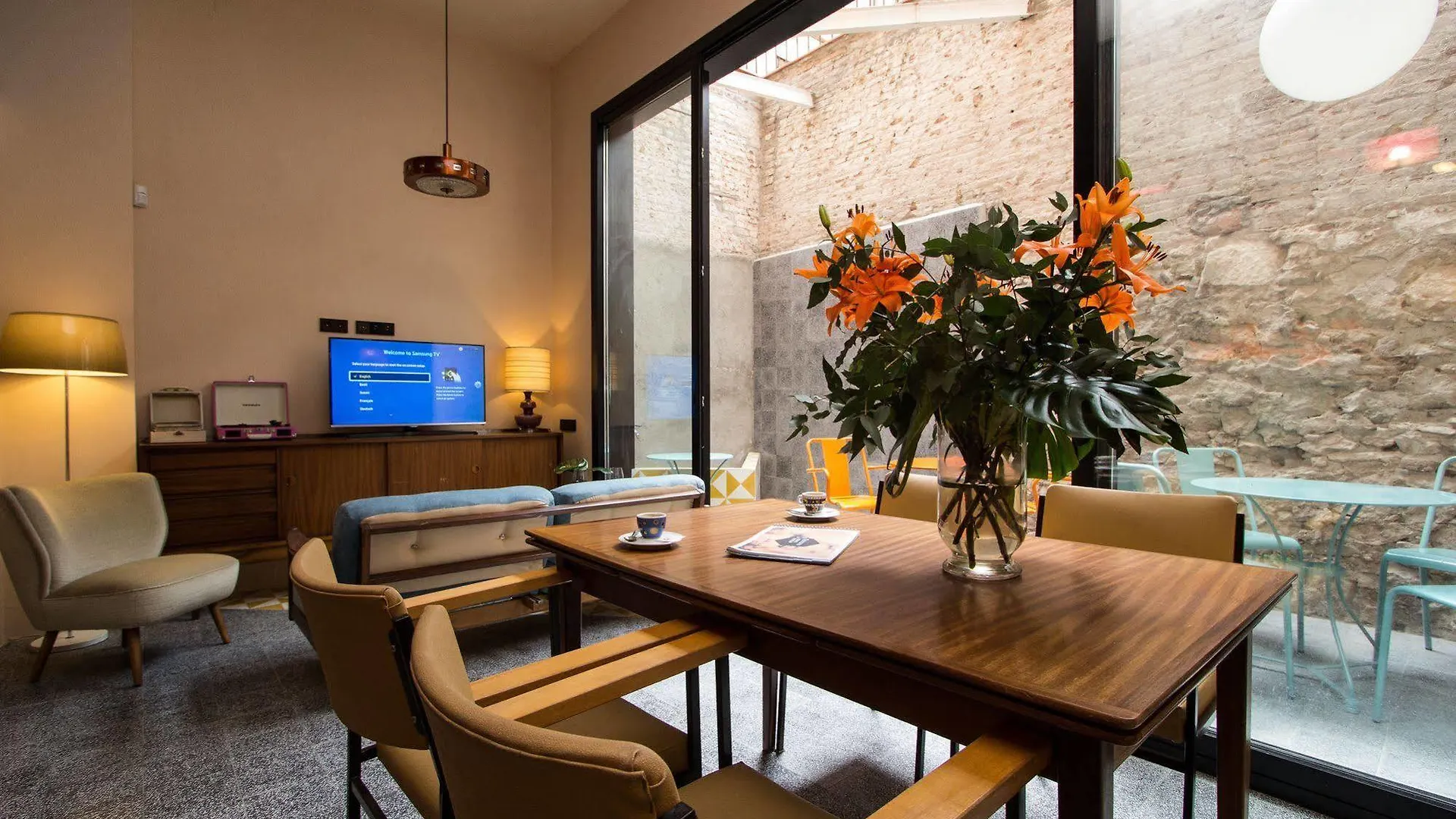 Numa Barcelona Roca Aparthotel